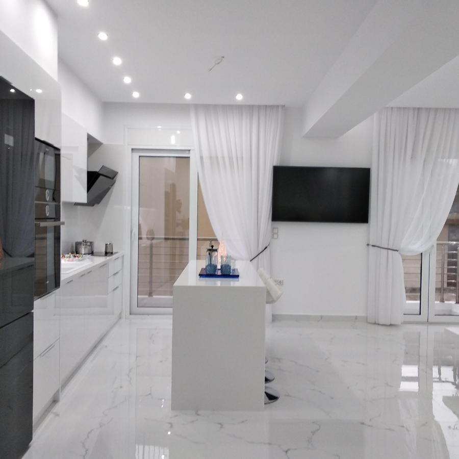 Despina's Lux Downtown Apartment *